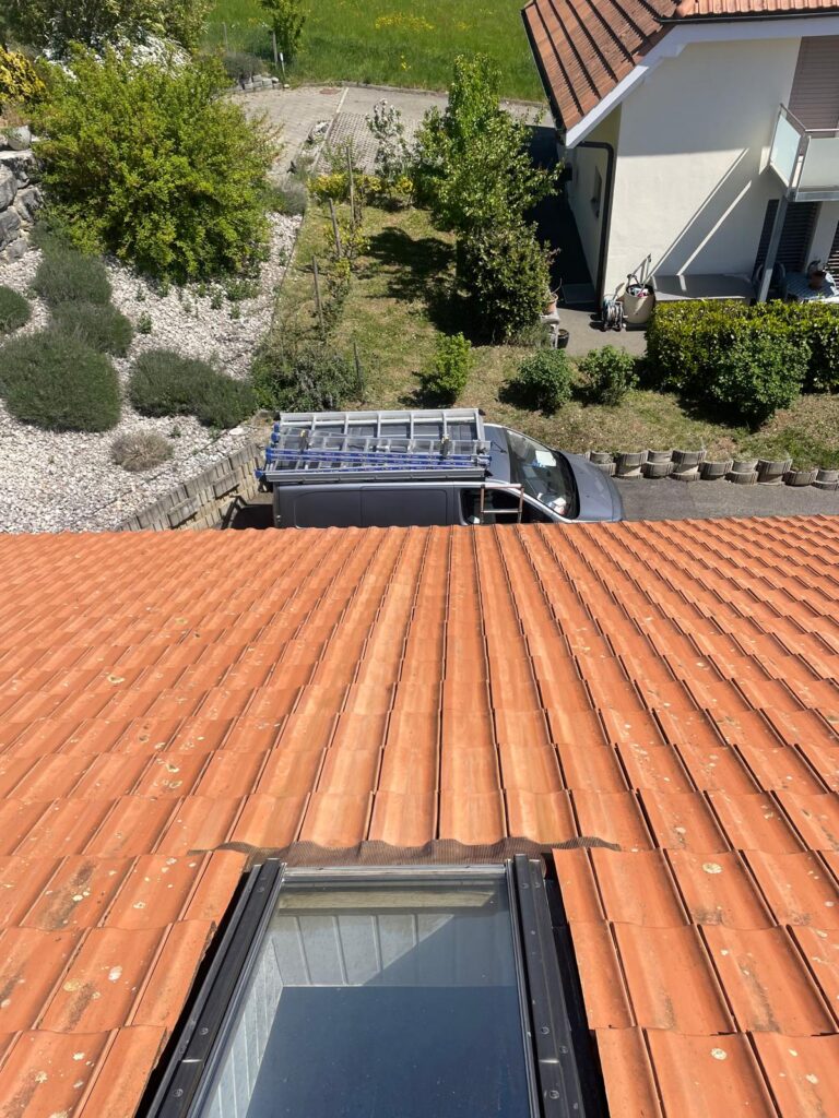 Couverture, cheminée et pose de Velux — Neuchâtel